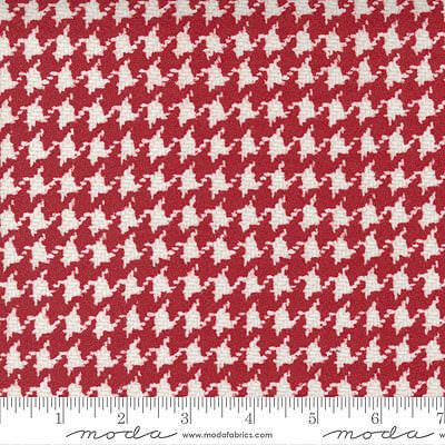 Yuletide Gatherings Flannels fabric: Houndstooth Santa's Coat (per 1/4 metre)