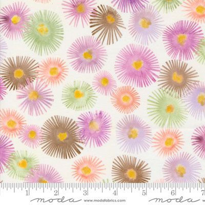 Blooming Lovely fabric: Aster Cream