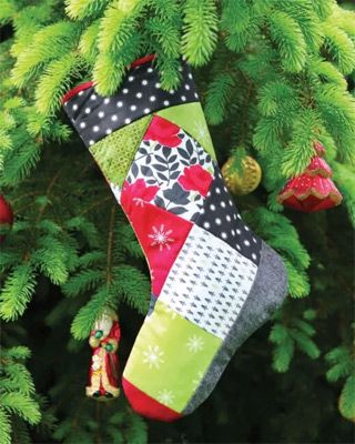 June Tailor Christmas Squares Stocking Quilt as You Go PrePrinted Wadding