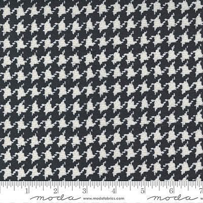 Yuletide Gatherings Flannels fabric: Houndstooth Coal (per 1/4 metre)