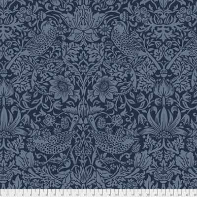 Morris & Co. Quilt Backs: Strawberry Thief Navy (per 1/4 metre)