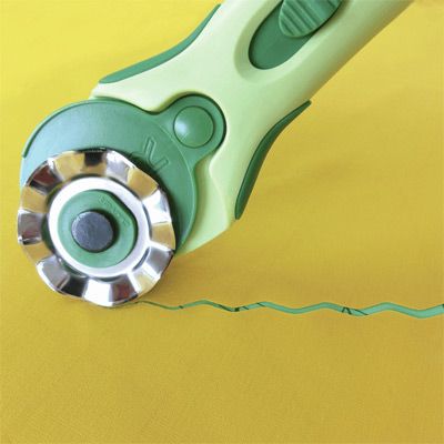 Clover Rotary Cutter Wave Blade 45mm