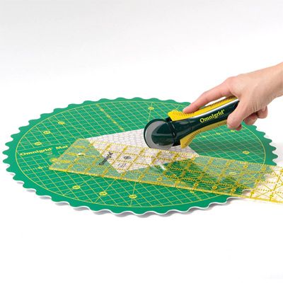 Omnigrid Large Rotating Rotary Cutting Mat