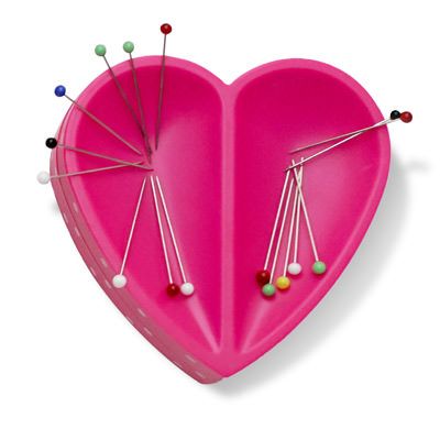 Prym Love Magnetic Pin Cushion Pink Heart