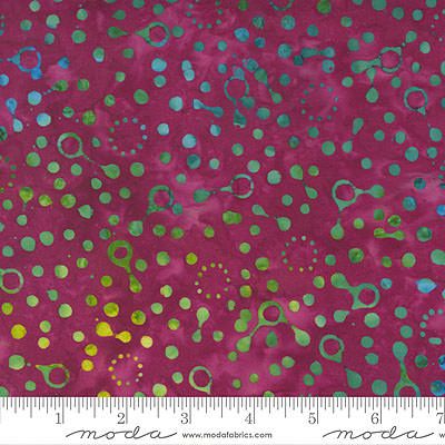 Bossa Nova Batiks fabric: Dots Plum (per 1/4 metre)