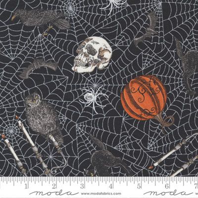 Halloween fabric: Vintage Midnight Black (per 1/4 metre)