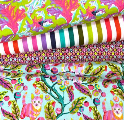 Tabby Road Deja Vu fabric: Fat Quarter Bundle