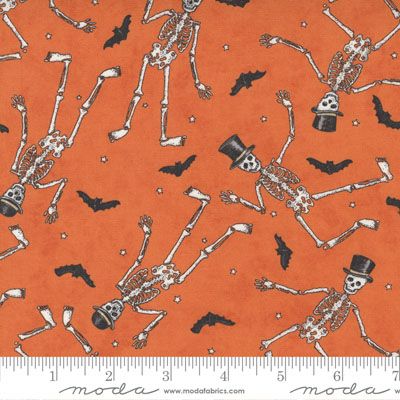 Halloween fabric: Dancing Skeletons Pumpkin (per 1/4 metre)