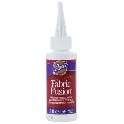 Fabric Fusion Needlenose Glue 2oz Bottle