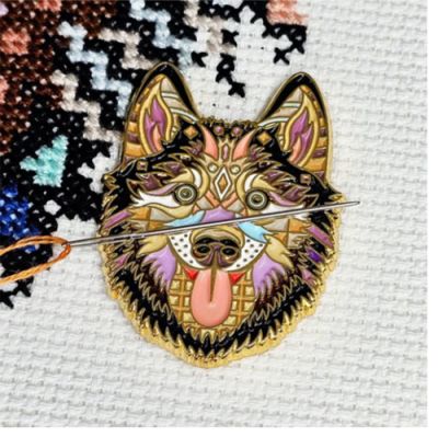 Mandala Husky Needle Minder