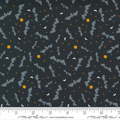 Halloween fabric: Bats Midnight (per 1/4 metre)