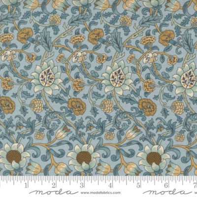 Morris Manor fabric: Evenlode, Sky