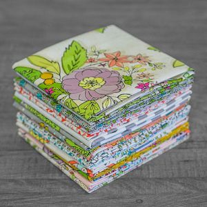 Buttons and Blooms Fat Quarter Bundle | 