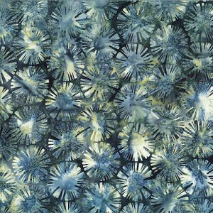 Hoffman Bali Handpaints: Medallions Sage (per 1/4 metre) | 